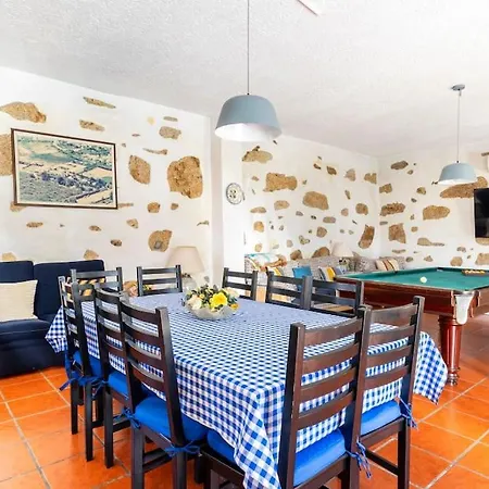 Willa Our Lady Of Mercy *